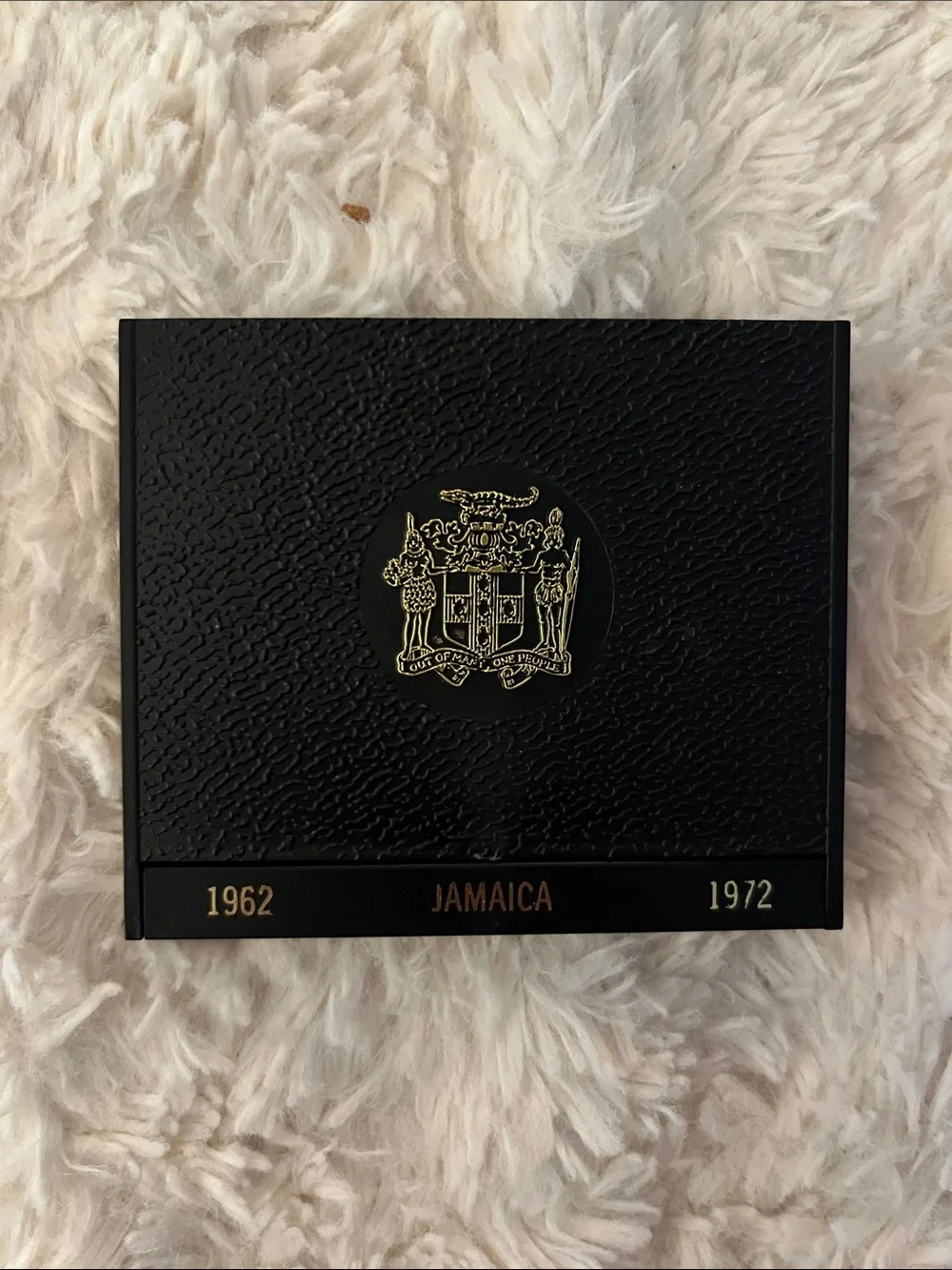 Jamaica 1972 $20 Gold Proof Edition Collectible Display - Black